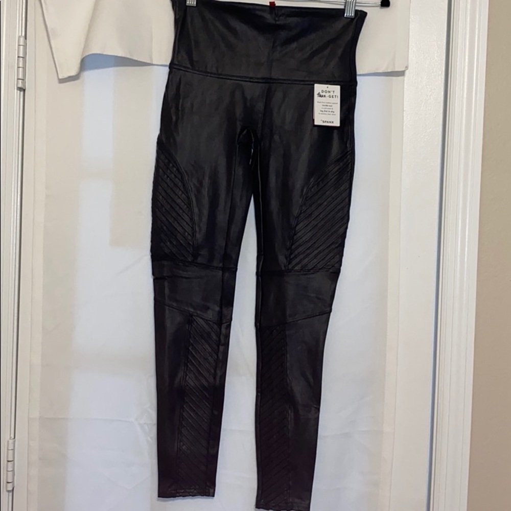 Spanx faux leather very black moto leggings